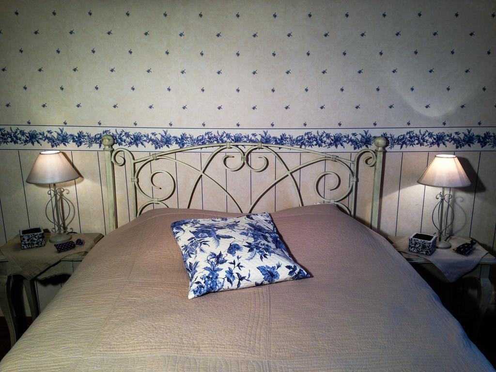 Au Gite De Binche Room photo