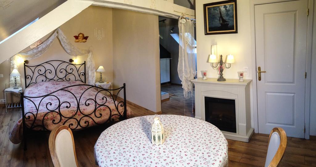 Au Gite De Binche Room photo